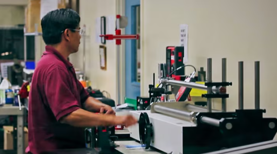 Torque Wrench Calibration with a Mechanical Torque Wrench Loader